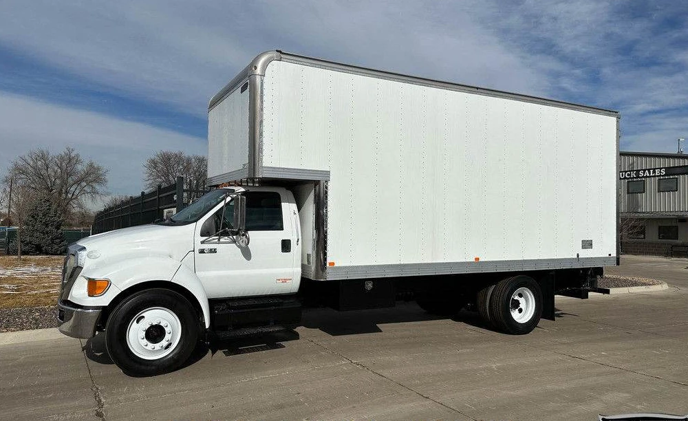 20ft Box Truck